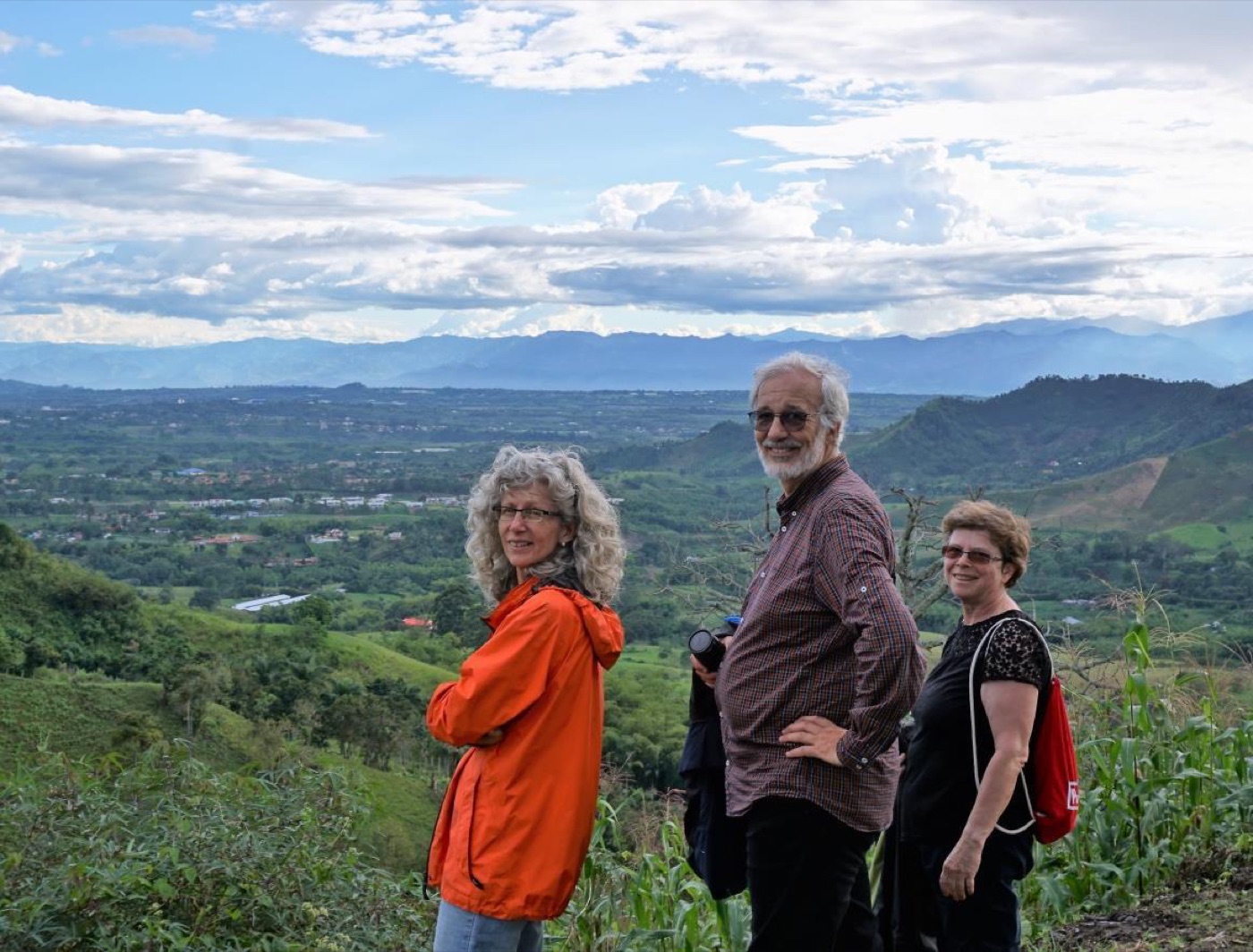 Huéspedes en el mirador del Eje Cafetero